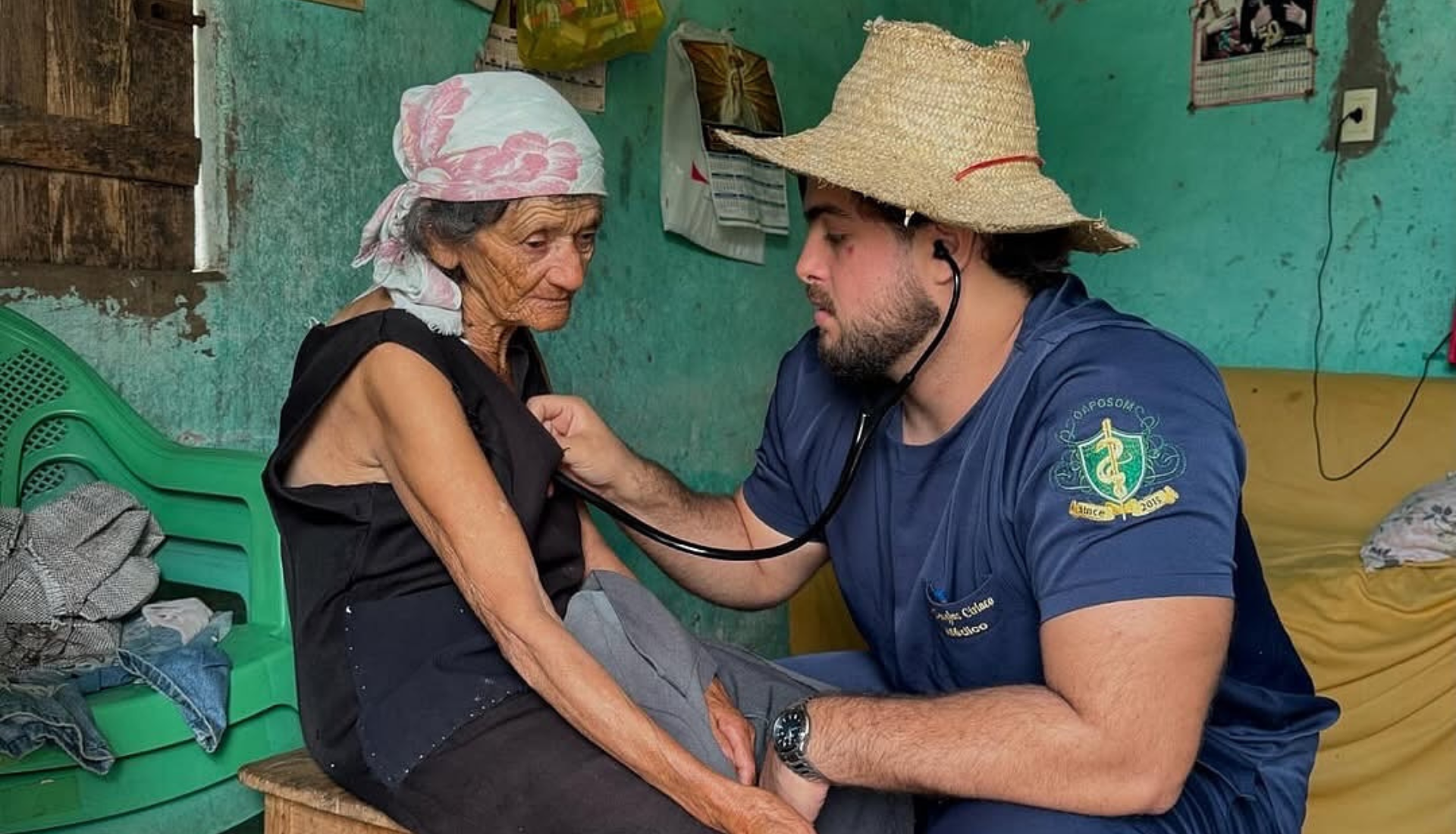 Le Docteur Douglas Ciriaco, ce médecin gratuit au Brésil qui accepte des fruits et légumes en échange de ses consultations médicales.