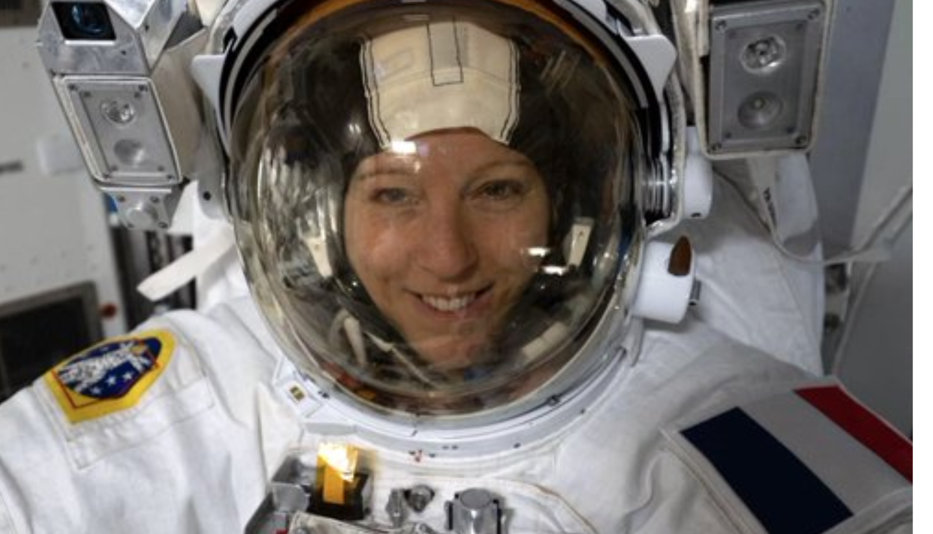 L'astronaute française Sophie Adenot lors de sa sortie extravéhiculaire hors de la Station spatiale internationale, le 18 août 2026
